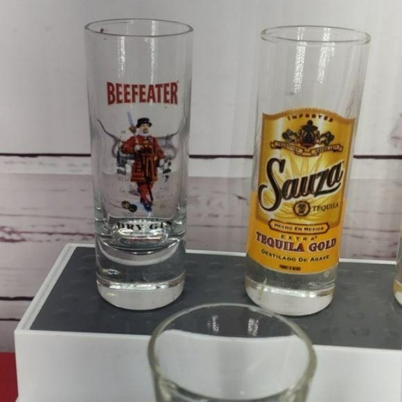 Shot glass lot of 6‎ Malibu dave busters beefeater Mixed Lot Bar Keeper - Picture 3 of 7